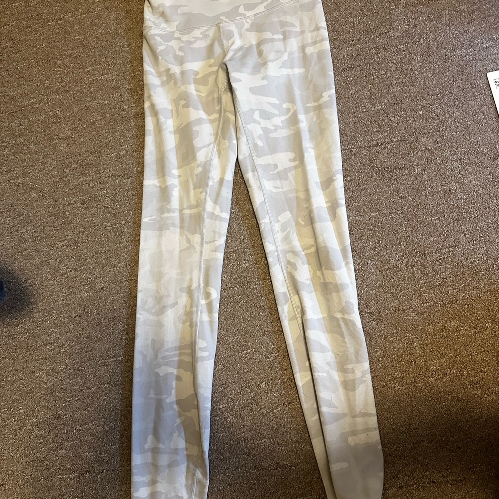 lululemon athletica Camouflage Leggings - Cream